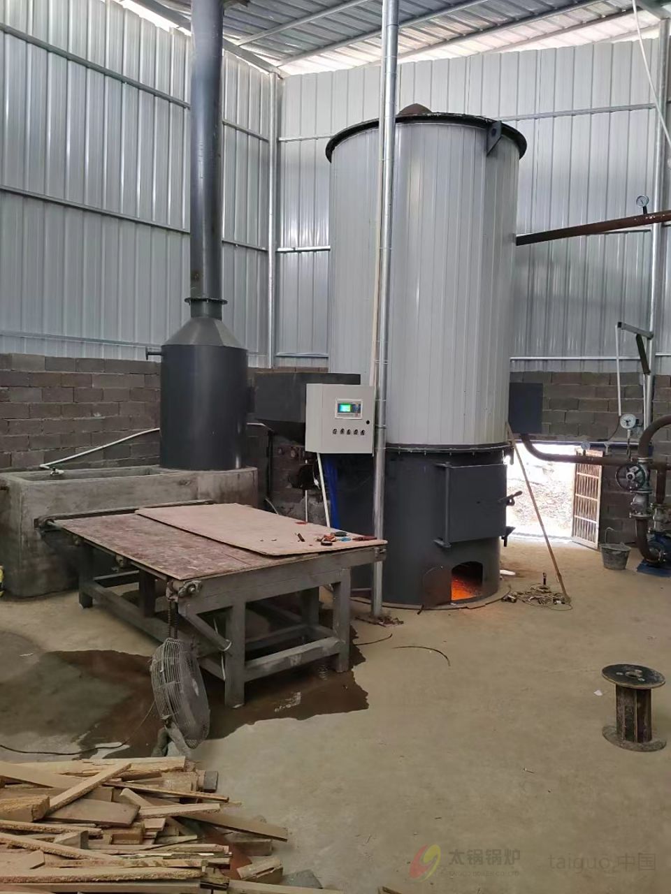 立式燃生物质导热油炉(图1) 燃生物质导热油炉.jpeg